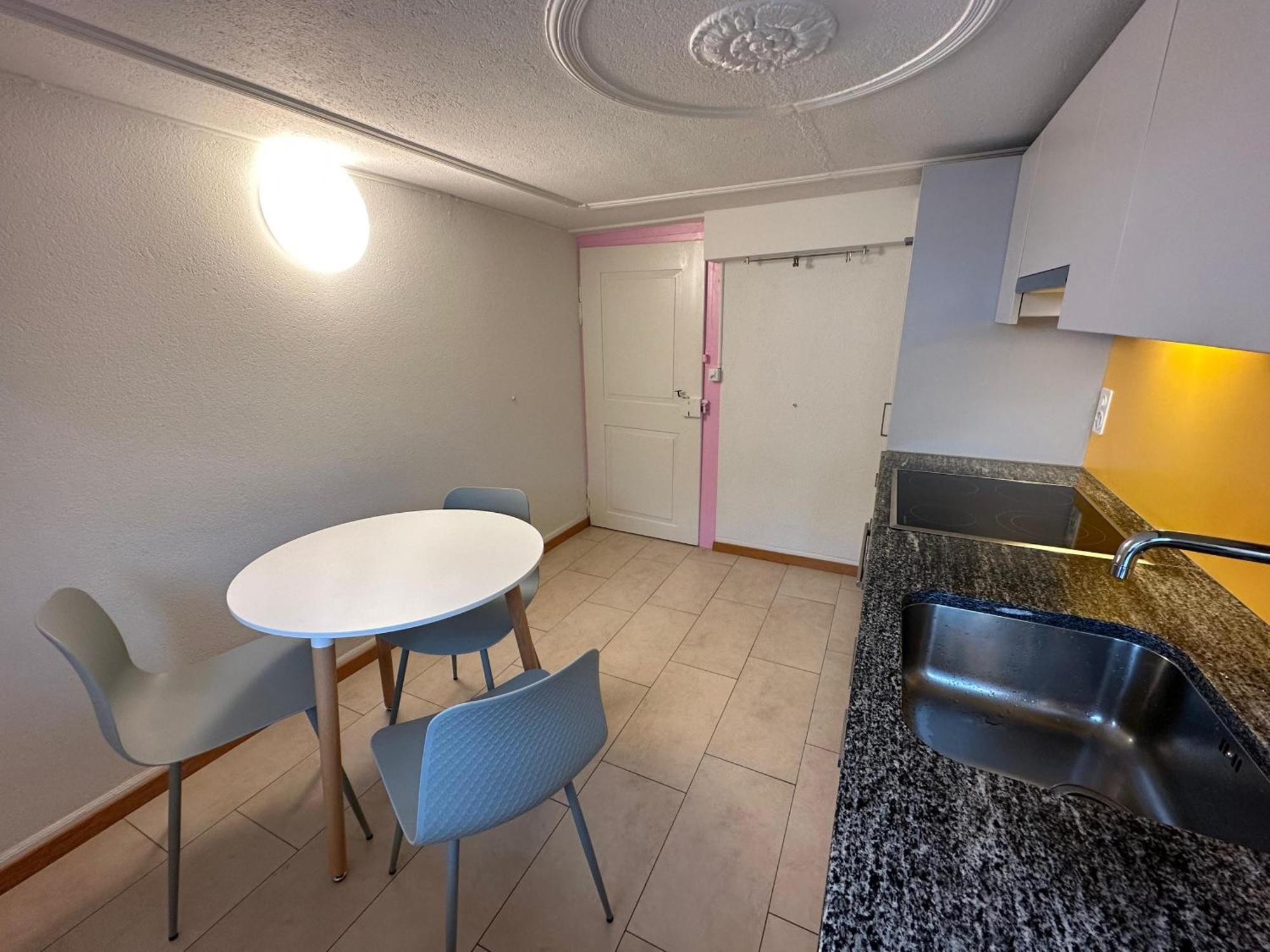 Hitrental Limmatquai Apartment Zurich Bagian luar foto
